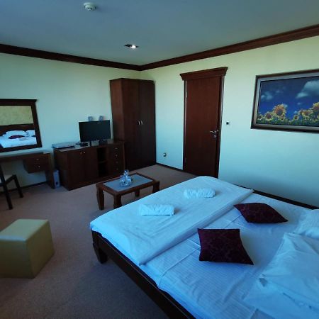 Panorama Apartman Нови-Сад Экстерьер фото